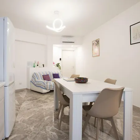 Vi Domus - Vatican Museum - 4*